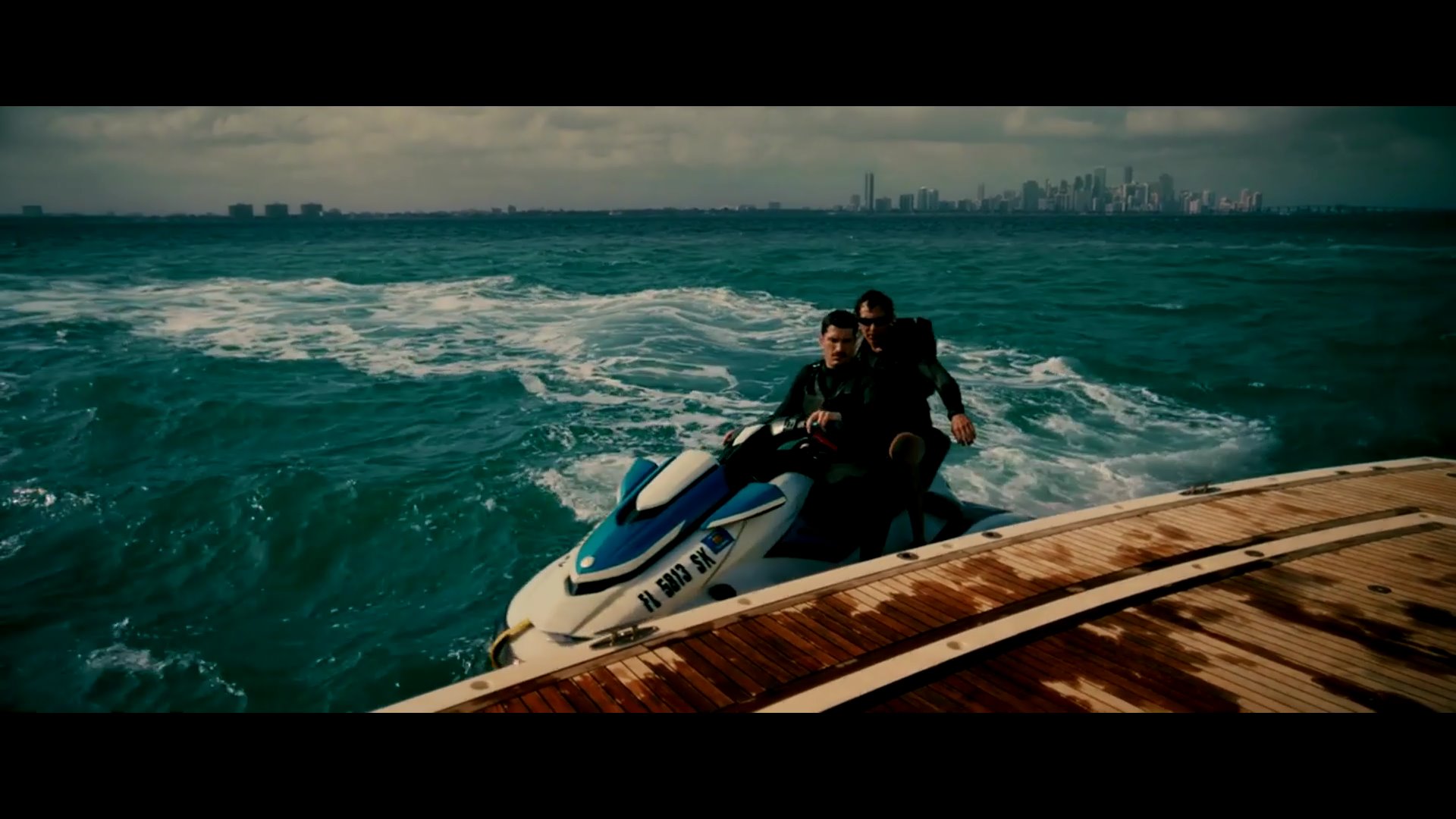 690d3264756629b810718b08ceab9943_203335.jpg